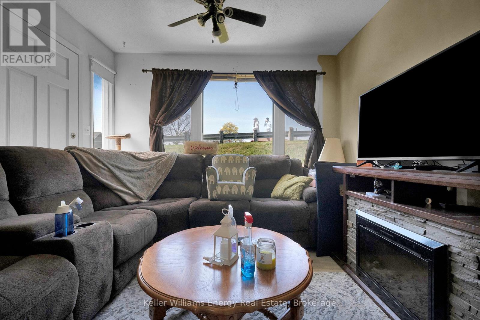 741 RITSON ROAD S - 10