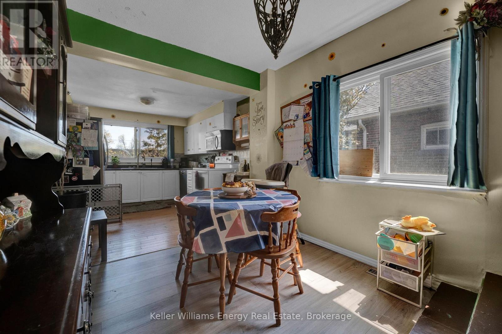 741 RITSON ROAD S - 22