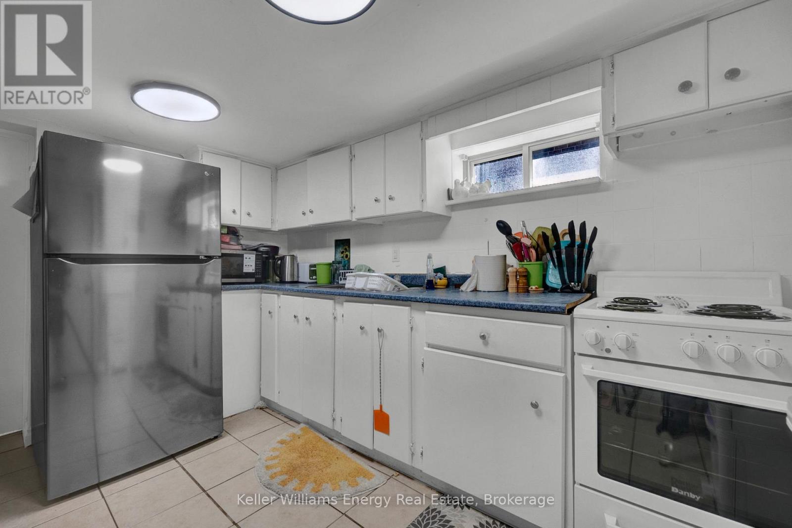 741 RITSON ROAD S - 24