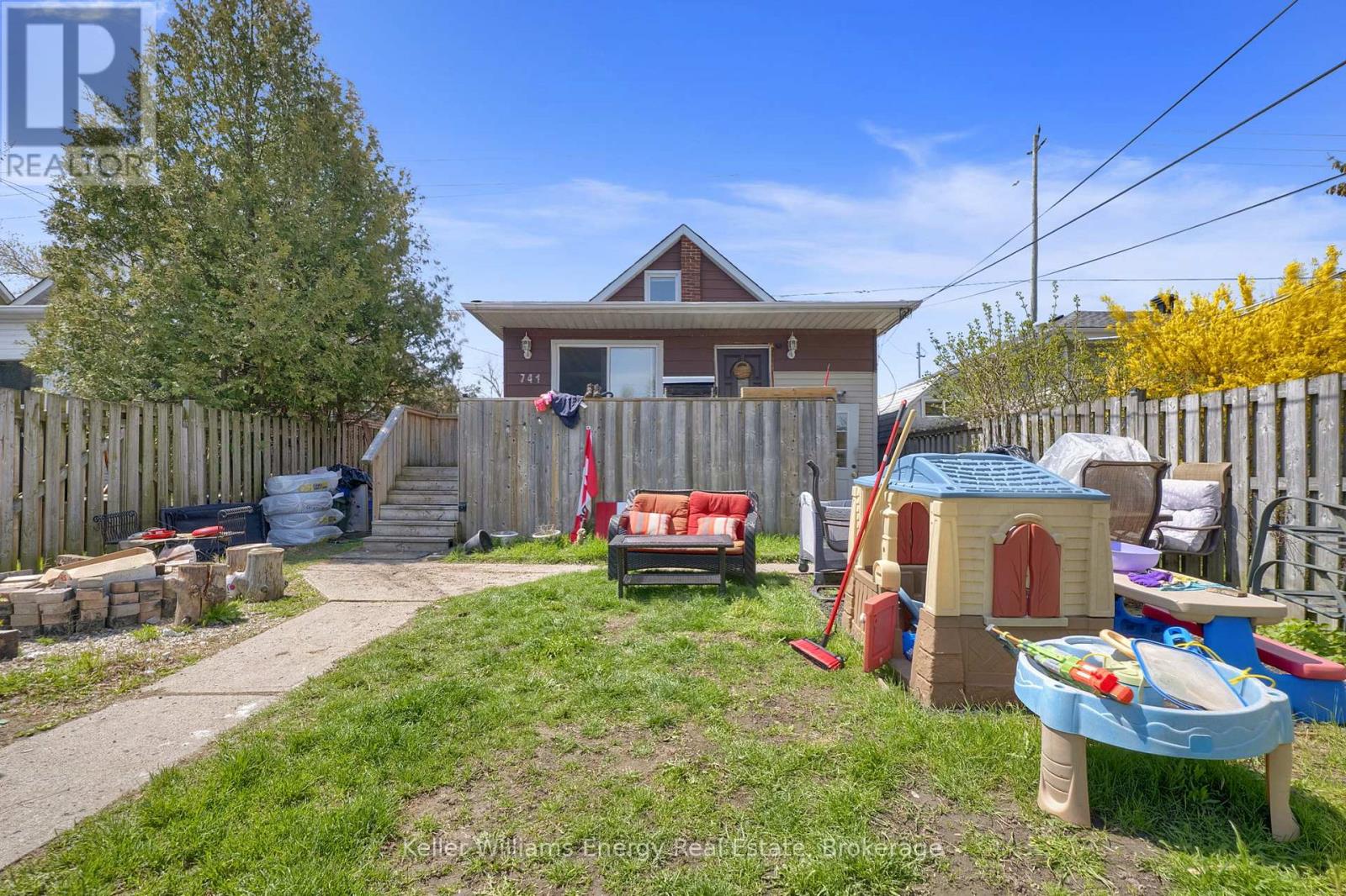 741 RITSON ROAD S - 39