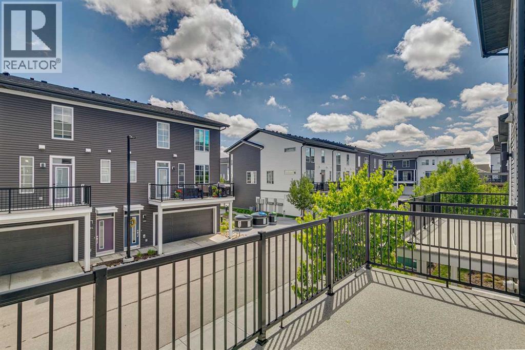 146 Walgrove Common SE — photo 13