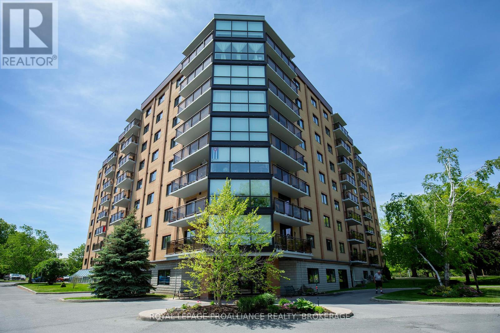 #411 120 BARRETT COURT - 1