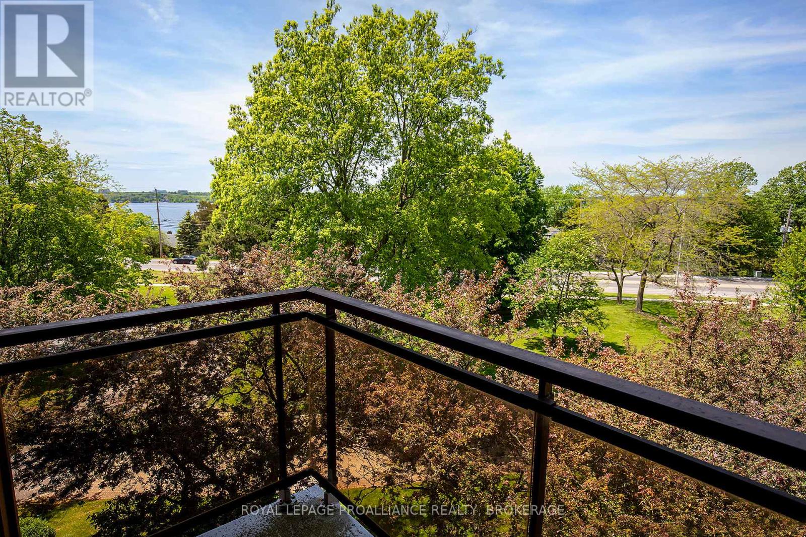#411 120 BARRETT COURT - 14