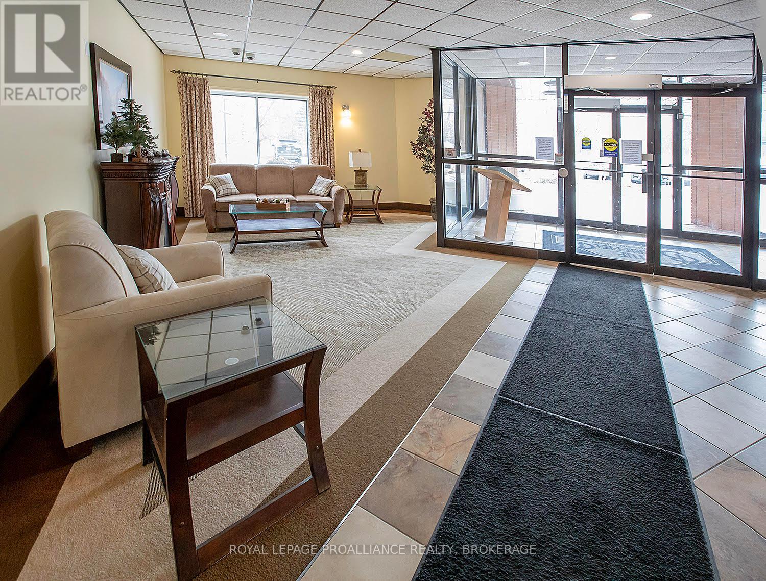 #411 120 BARRETT COURT - 16