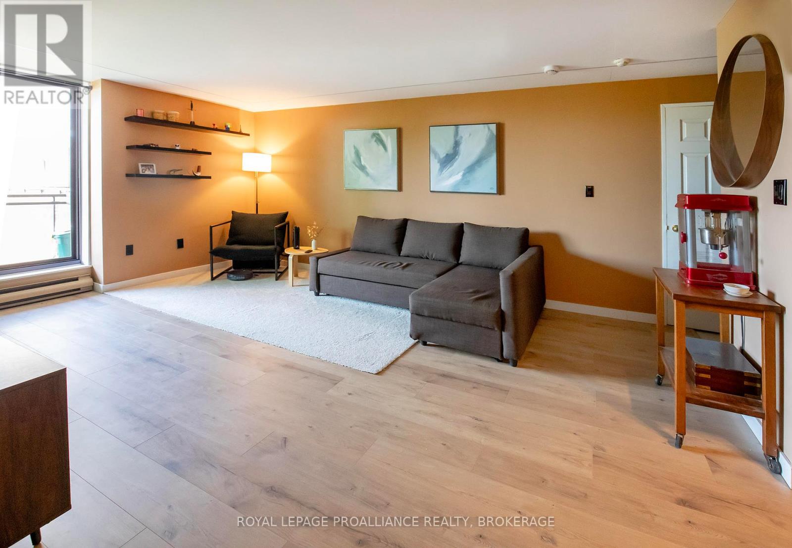#411 120 BARRETT COURT - 3