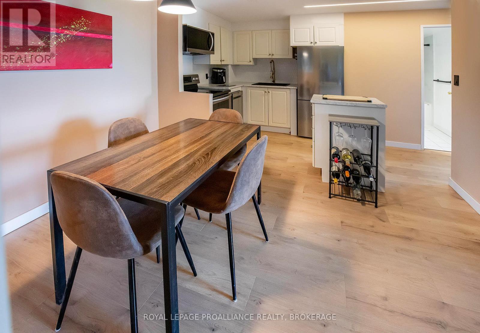 #411 120 BARRETT COURT - 9