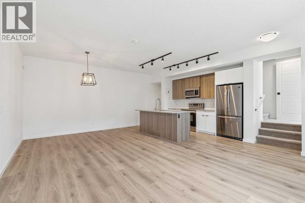 146 Walgrove Common SE — photo 10