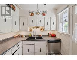 16 Holloway Street, Belleville, ON K8P1N6 Photo 6