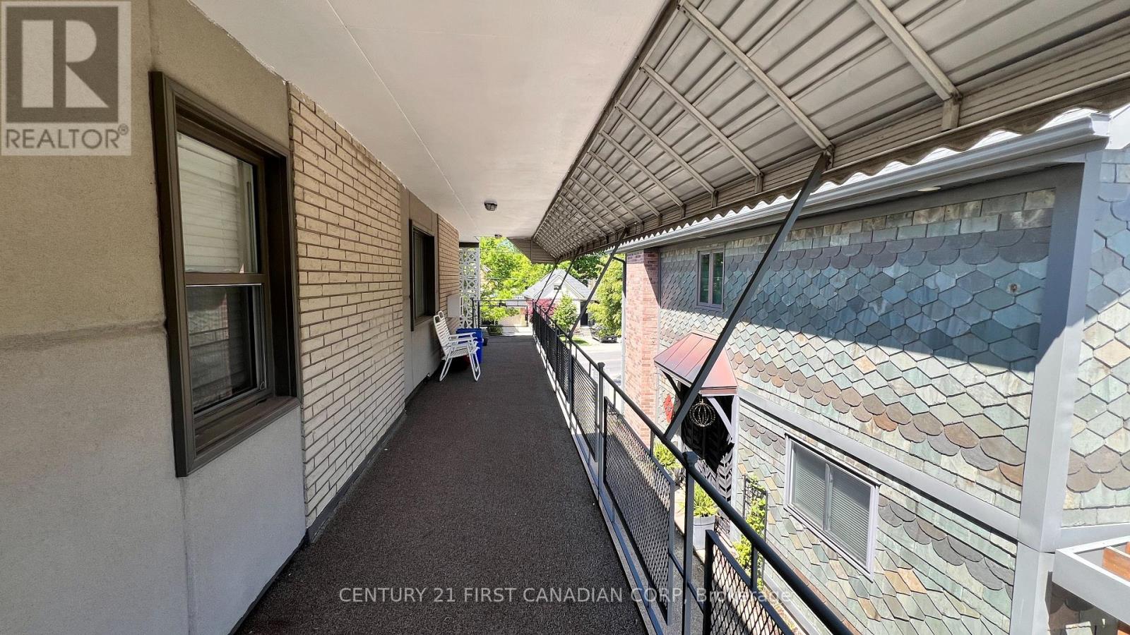 362 WORTLEY ROAD - 17