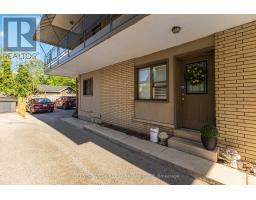 Foyer - 362 Wortley Road, London South, ON N6C3S2 Photo 6