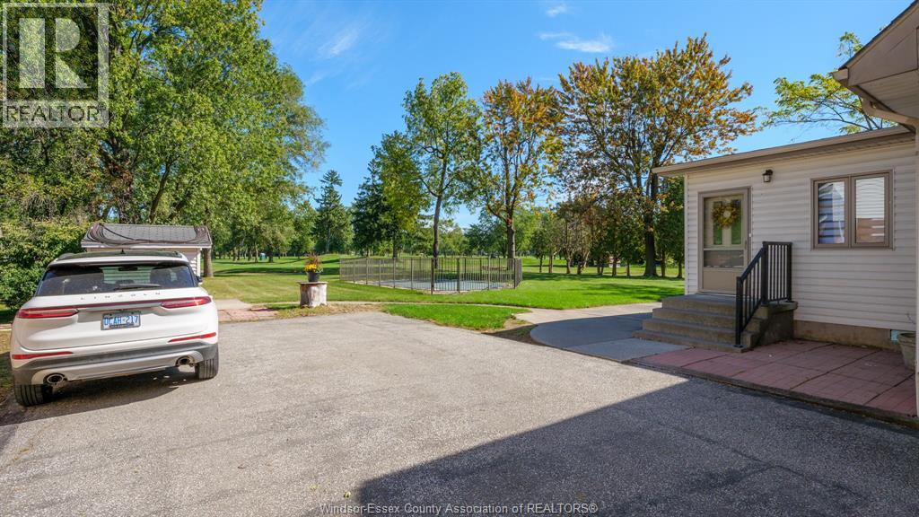 4054 ROSELAND DRIVE West - 43