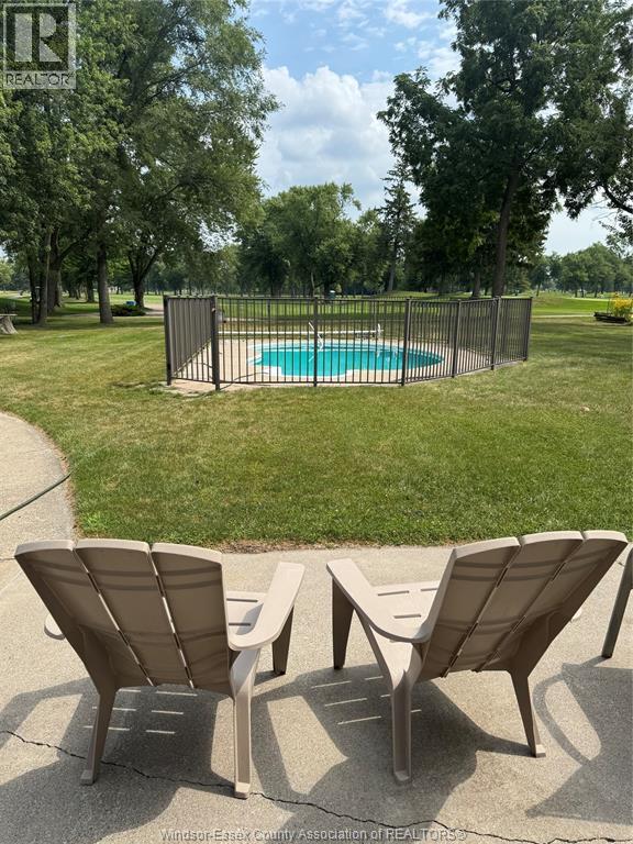 4054 ROSELAND DRIVE West - 46