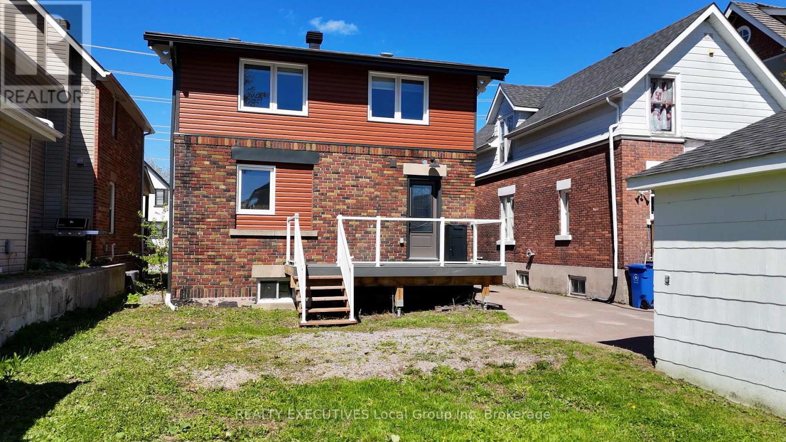 537 COPELAND STREET - 37