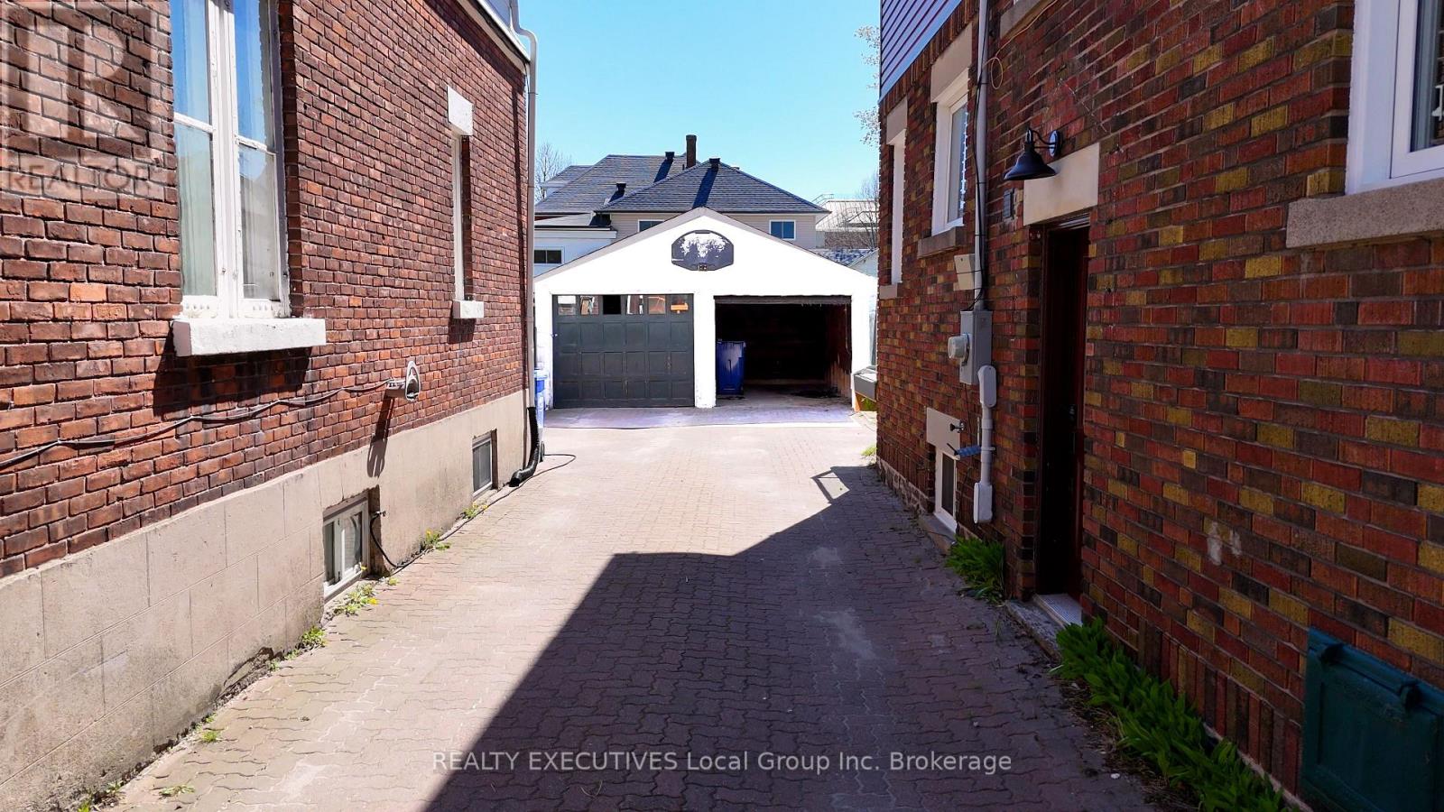 537 COPELAND STREET - 39