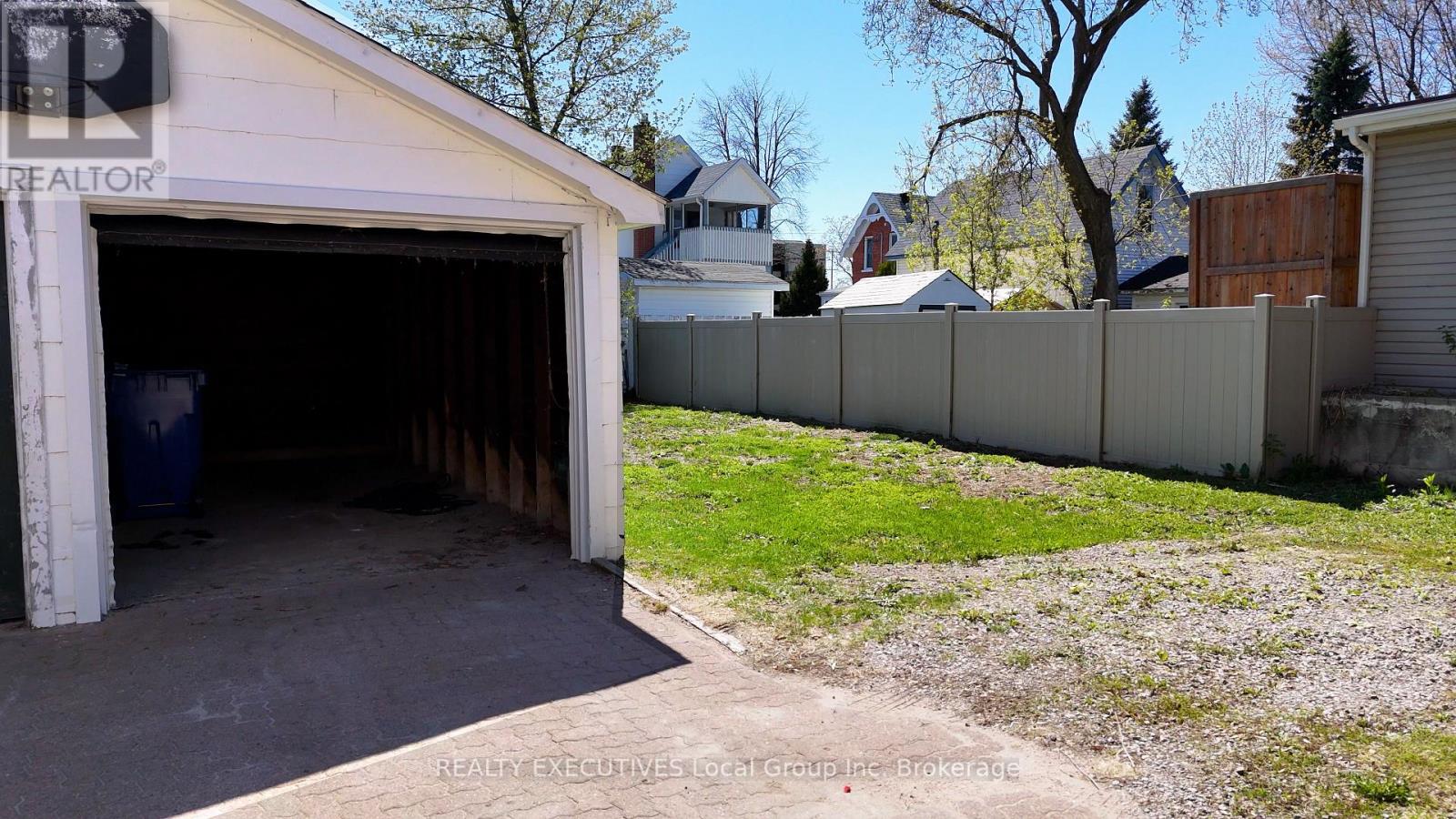 537 COPELAND STREET - 41