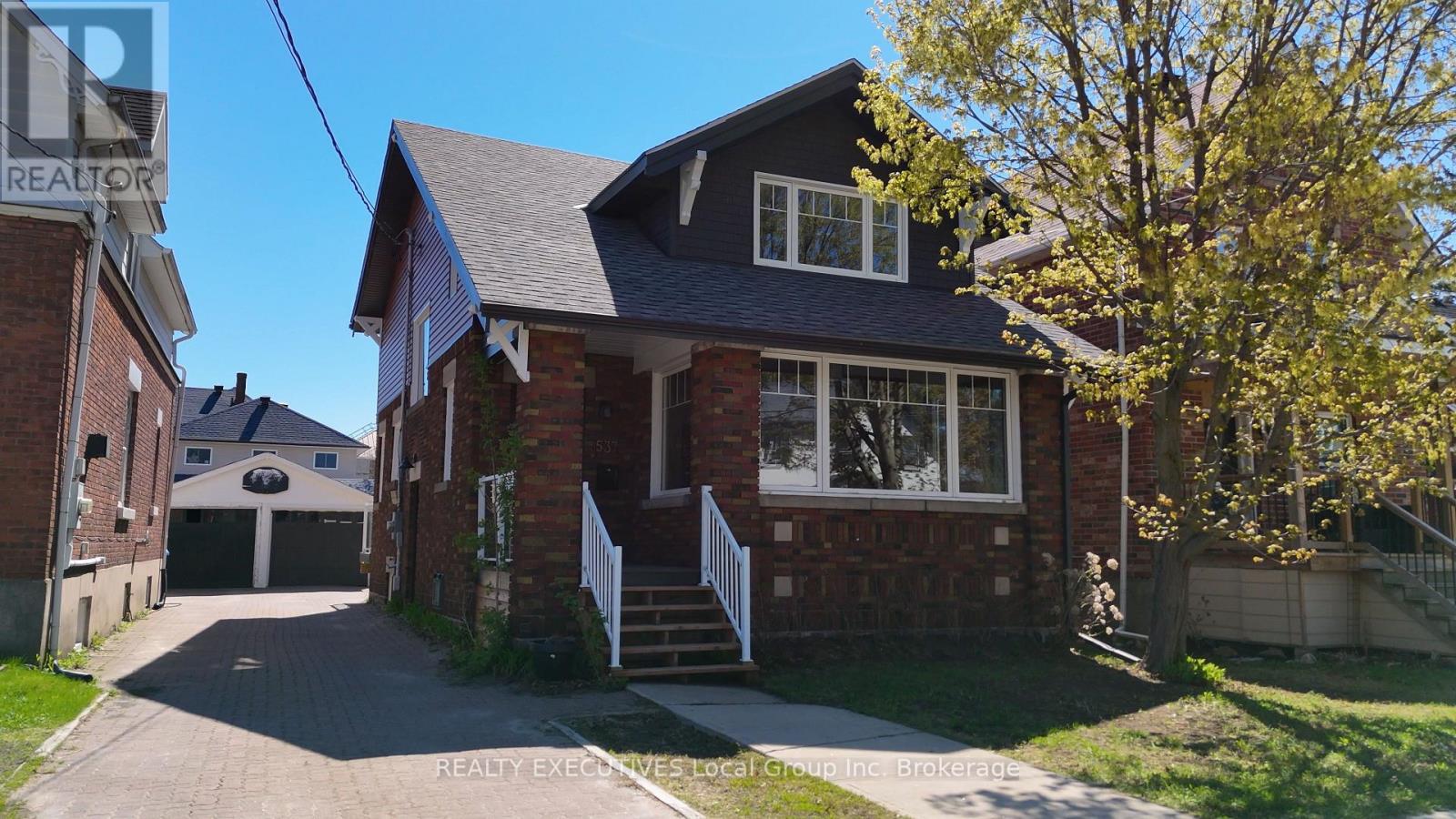 537 COPELAND STREET - 44