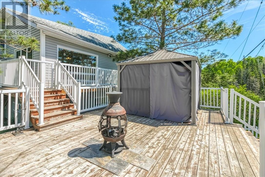 1220 Nepewassi Lake Road - 12