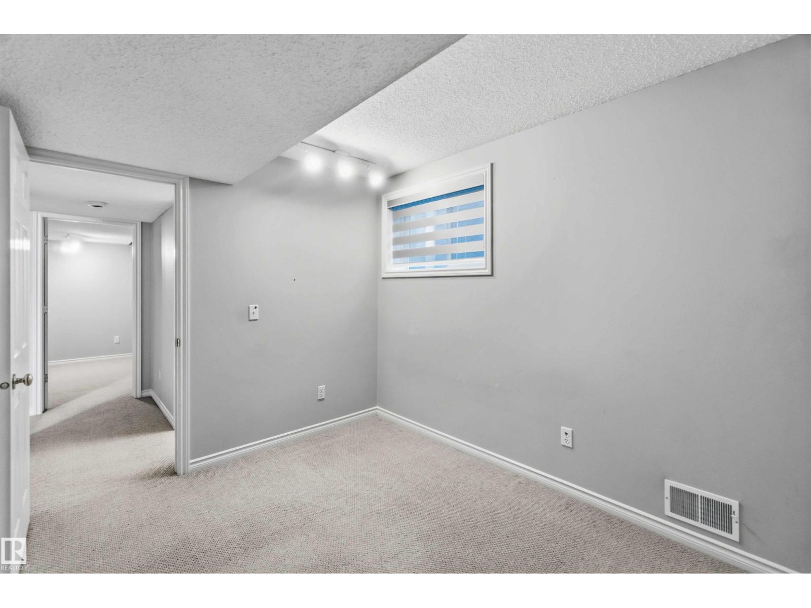 2012 35A AV NW - 32