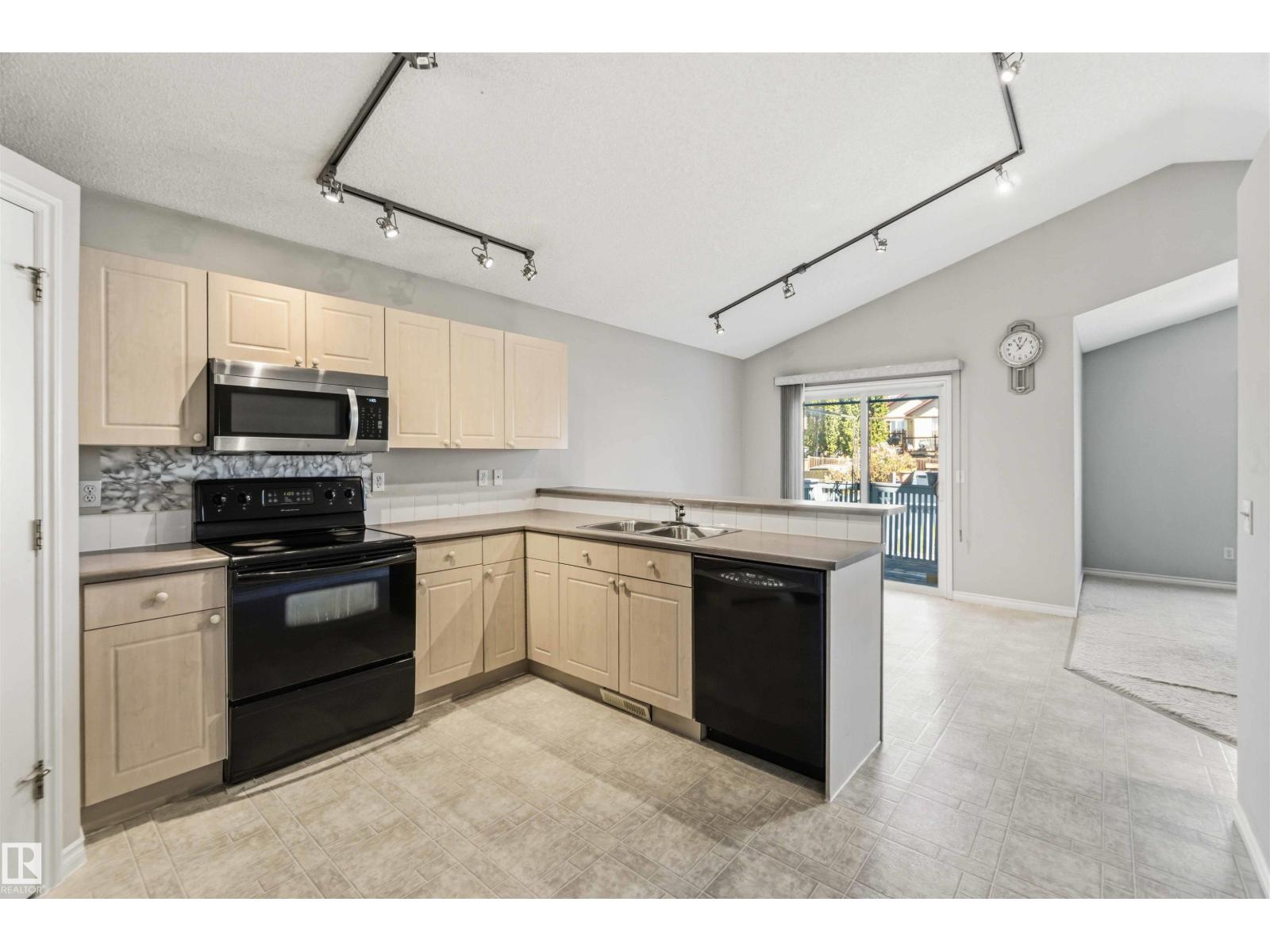 2012 35A AV NW - 8