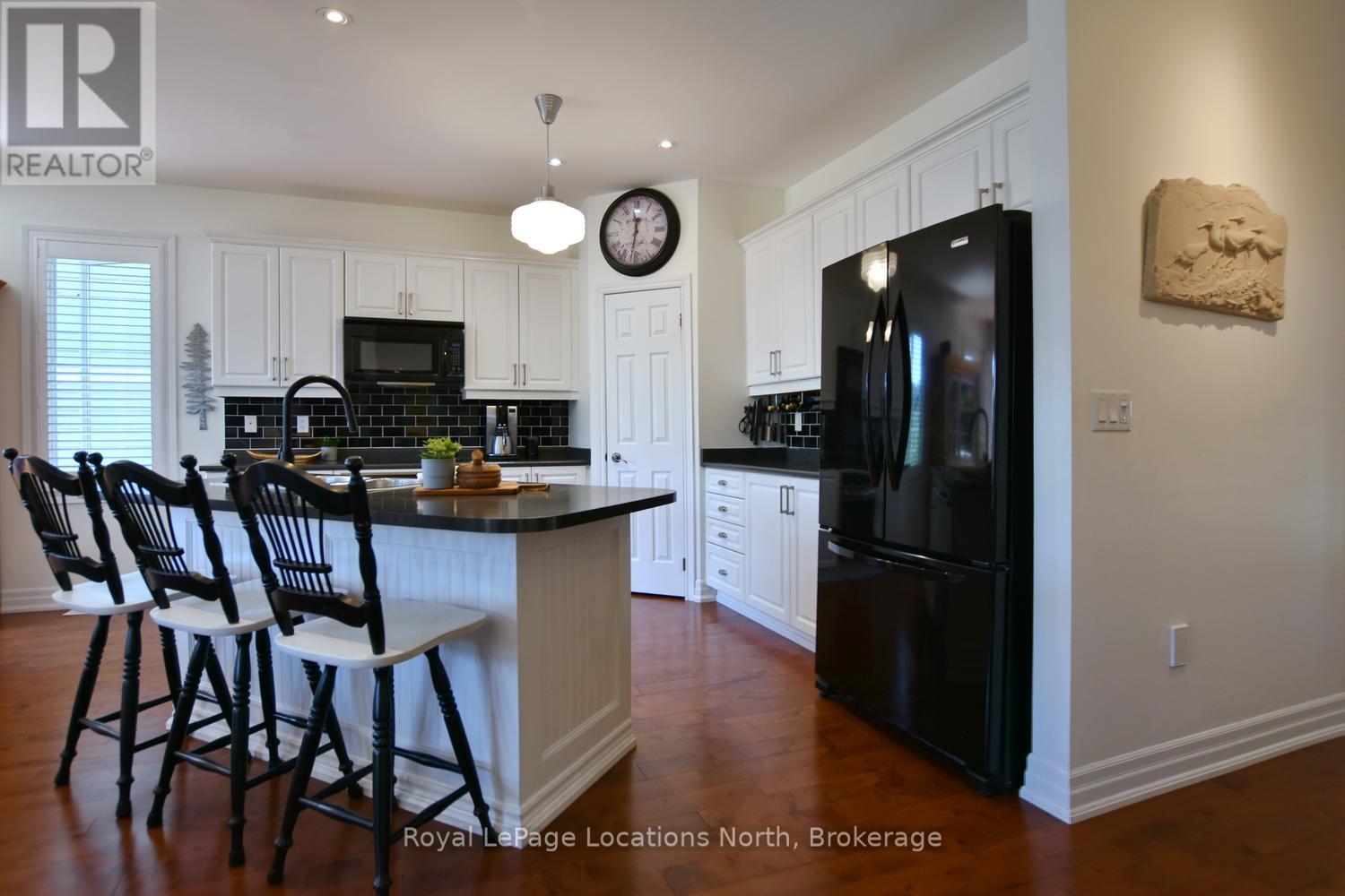 11 WATERPOND PLACE - 15