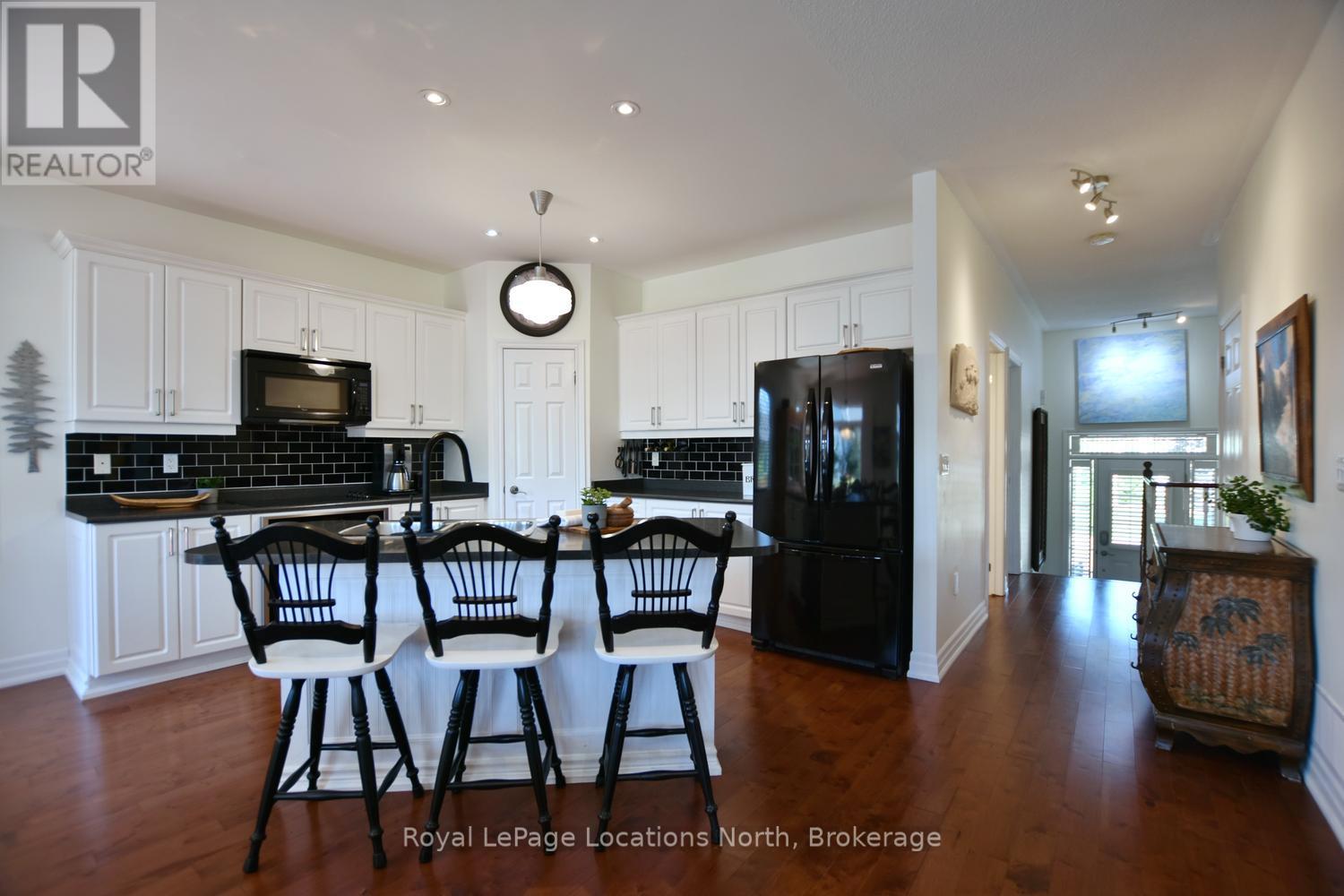 11 WATERPOND PLACE - 16
