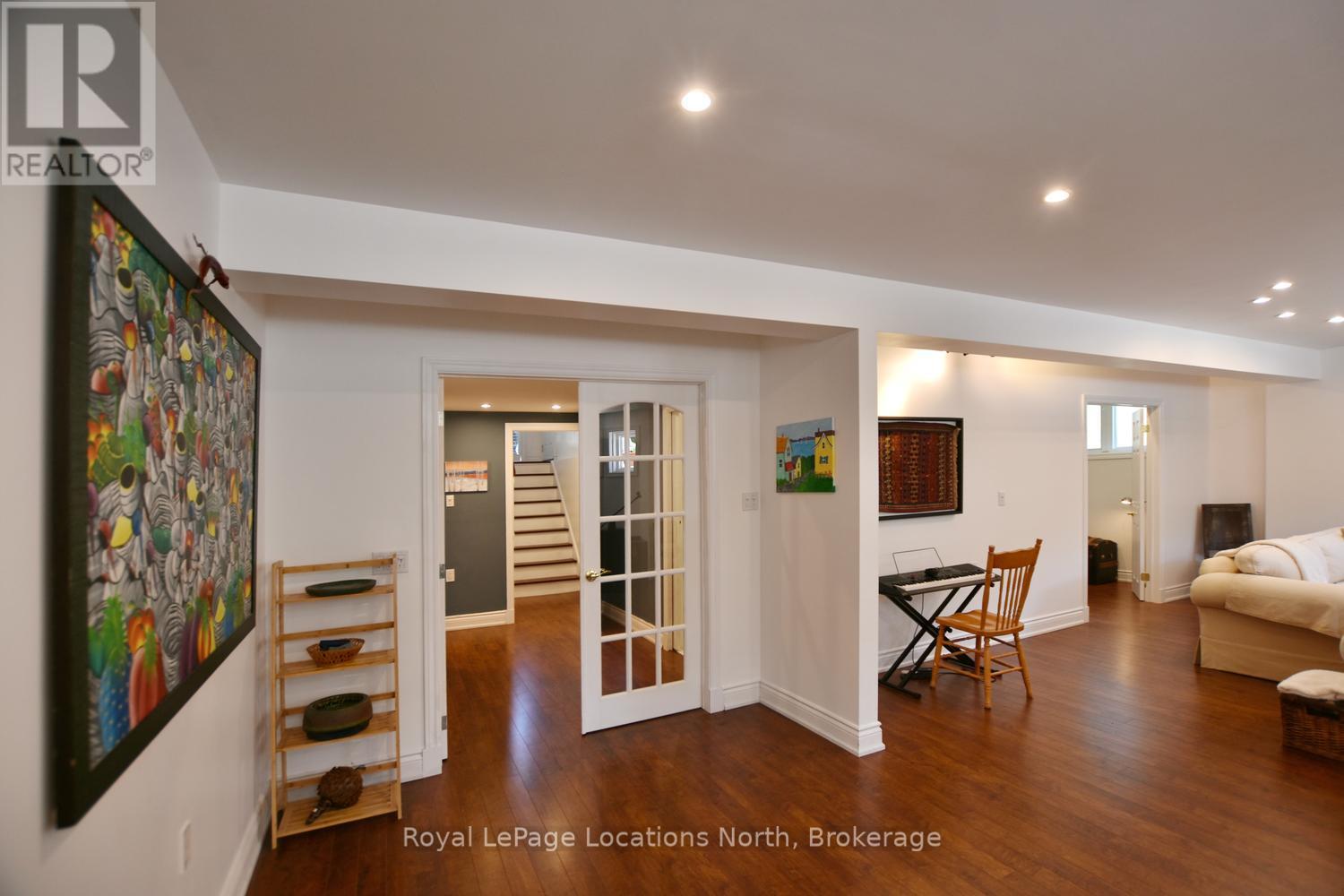 11 WATERPOND PLACE - 30