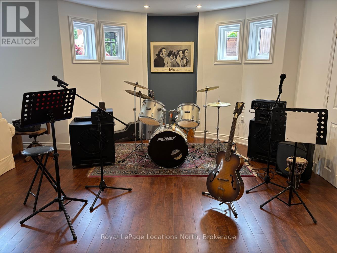 11 WATERPOND PLACE - 31