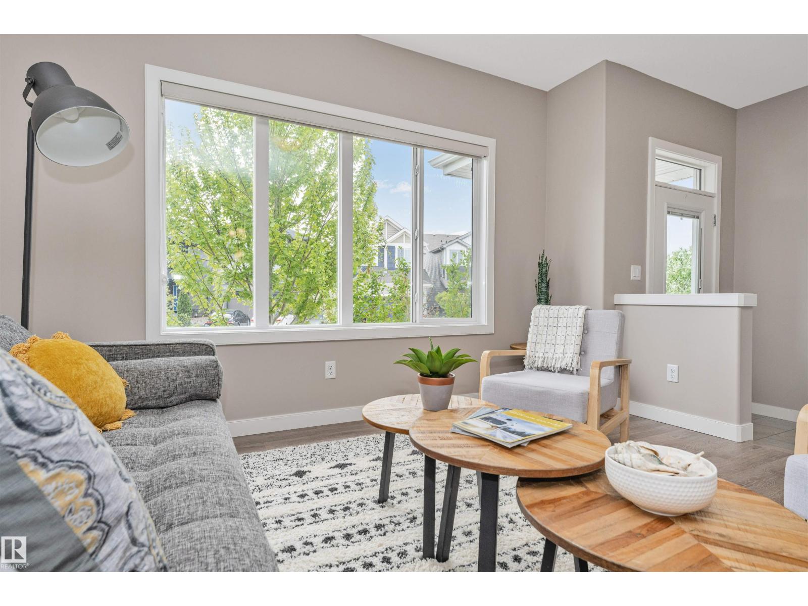 22124 85 AV NW - 8