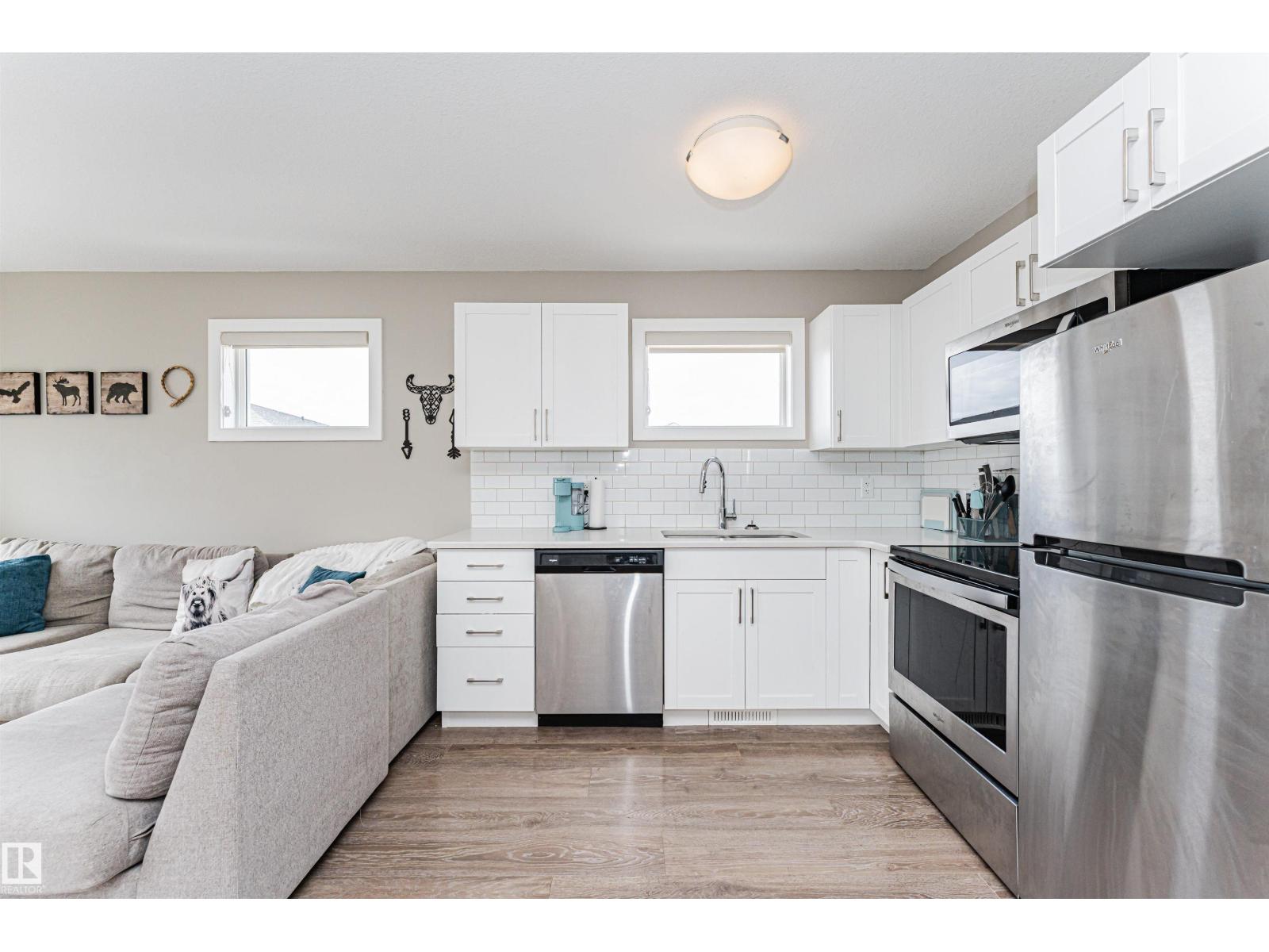 22124 85 AV NW - 56
