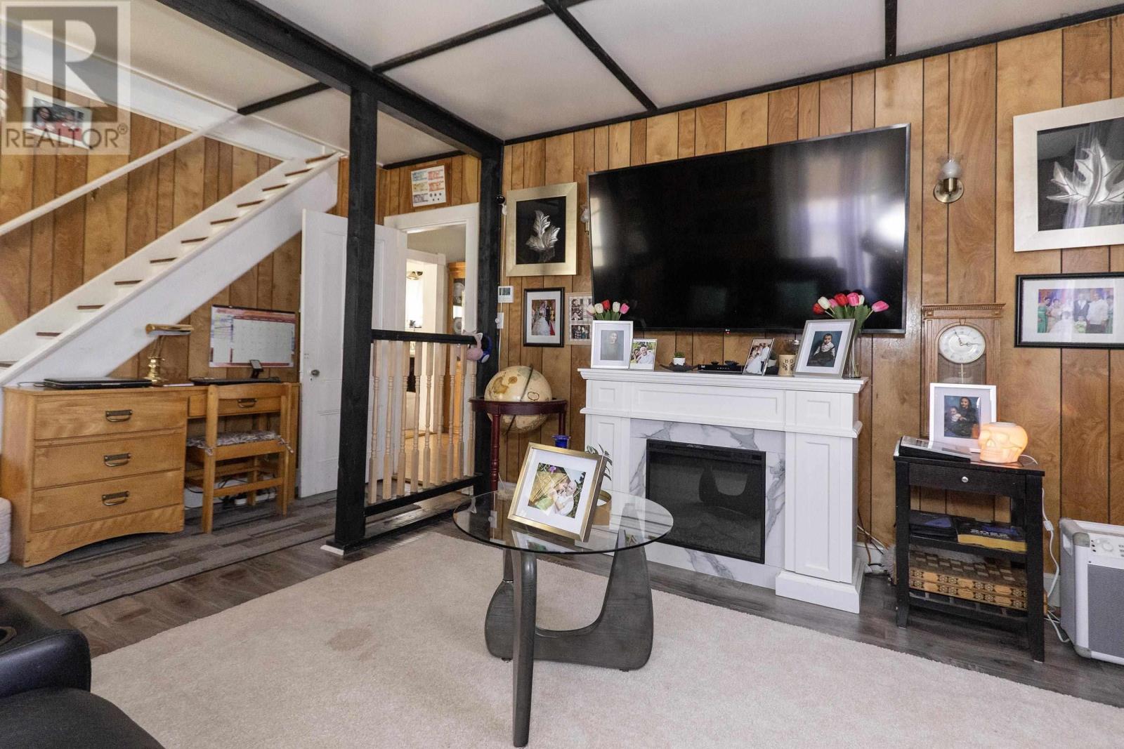 73 Mills Road - 32