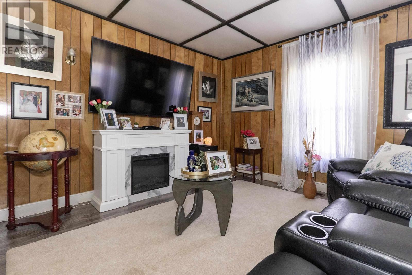 73 Mills Road - 30