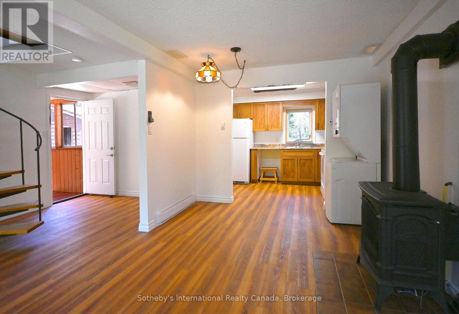 1072 HOLIDAY PARK DRIVE - 10