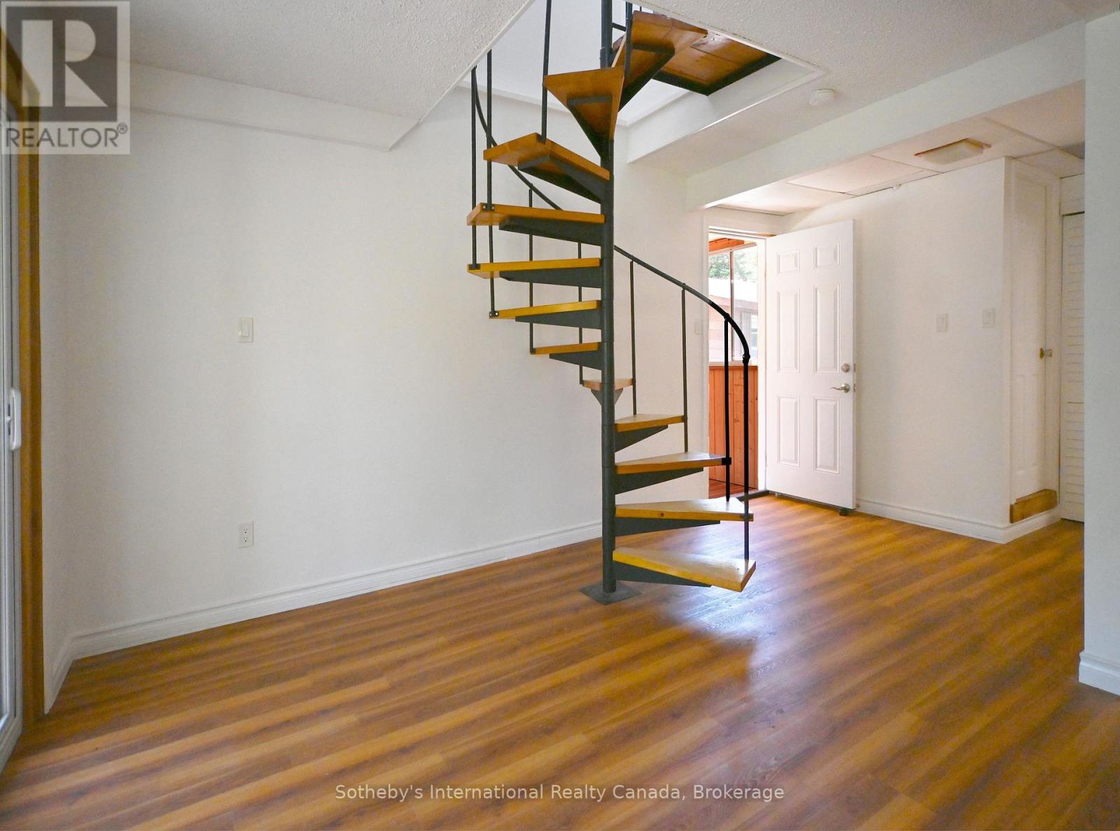 1072 HOLIDAY PARK DRIVE - 7