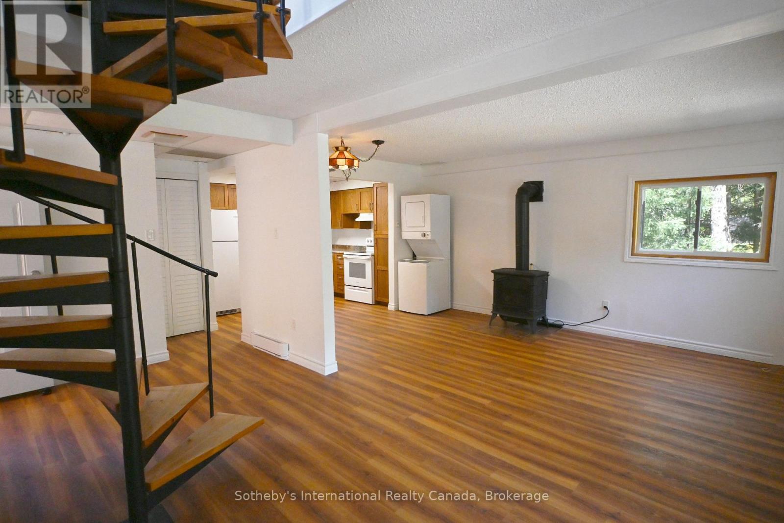 1072 HOLIDAY PARK DRIVE - 9