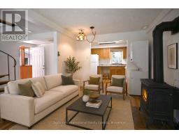1072 Holiday Park Drive, Bracebridge, ON P1L1W9 Photo 11