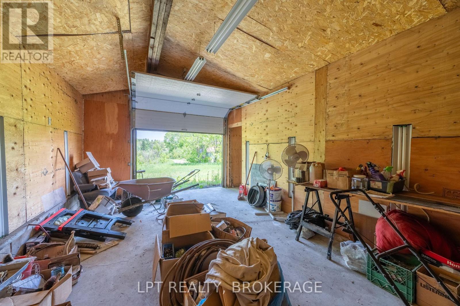 4342 HENDERSON ROAD - 43