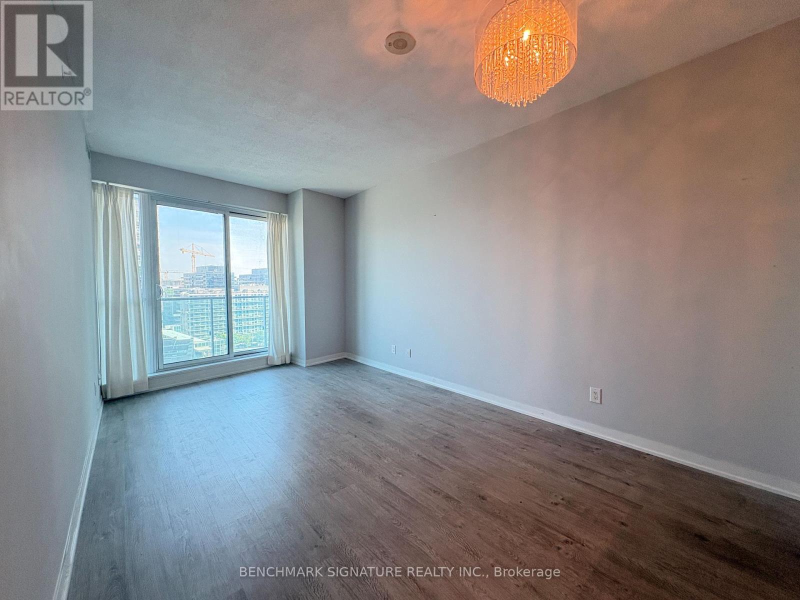 #1216 150 EAST LIBERTY STREET - 4
