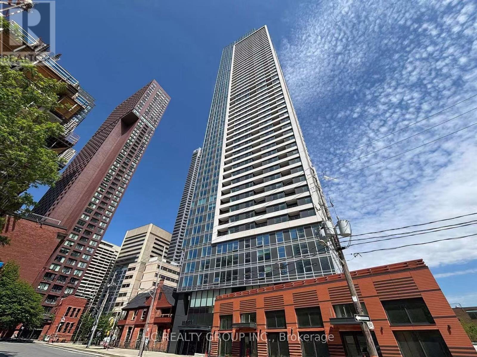 Listing photo of 610 - 609 SHERBOURNE STREET
