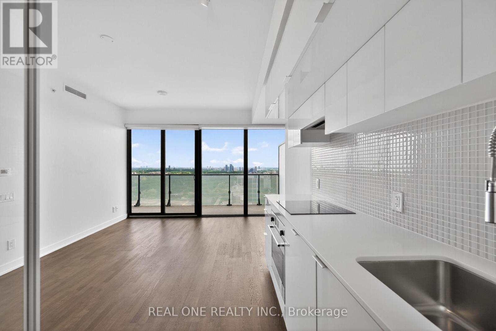 #1906 185 ROEHAMPTON AVENUE - 11