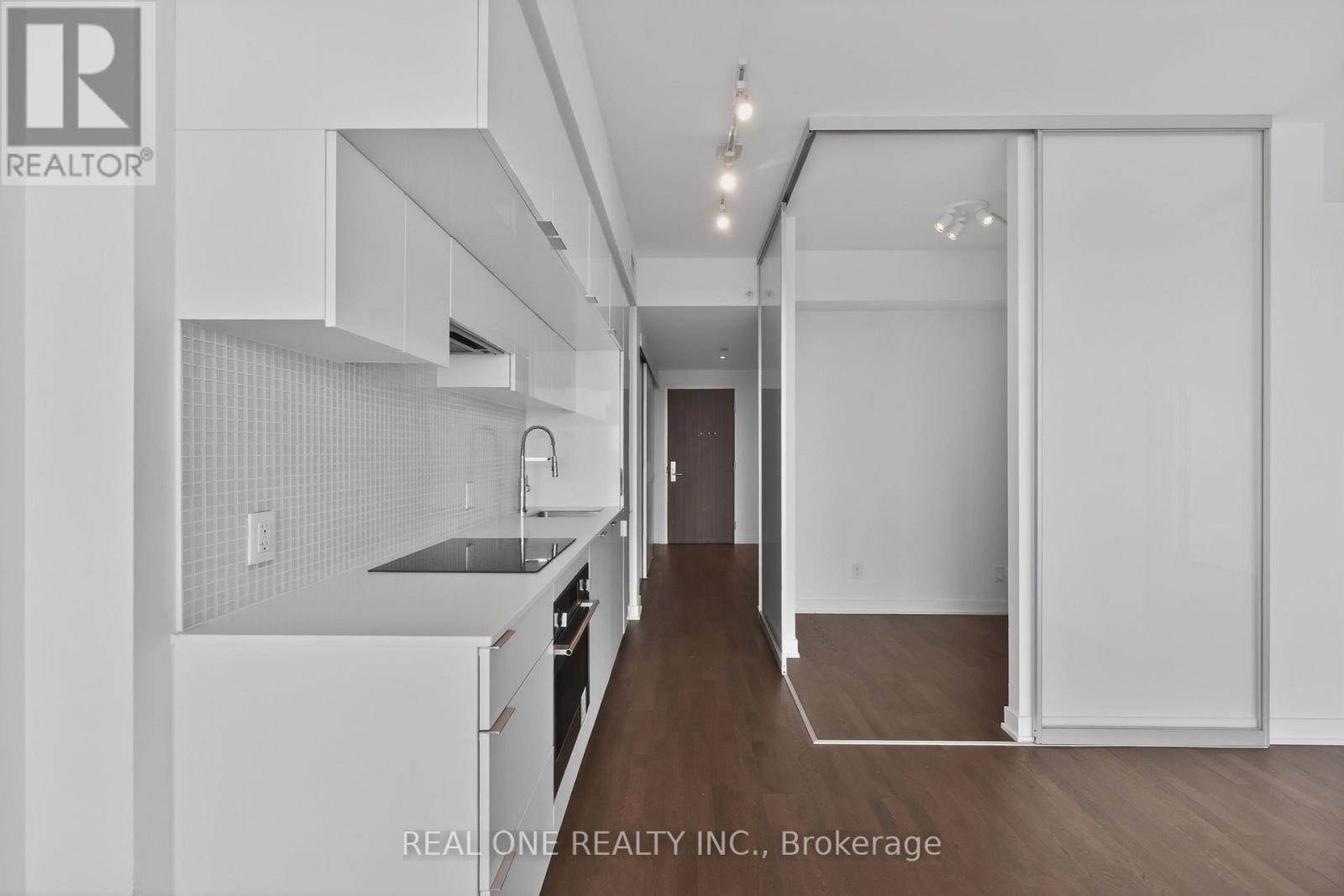 #1906 185 ROEHAMPTON AVENUE - 12