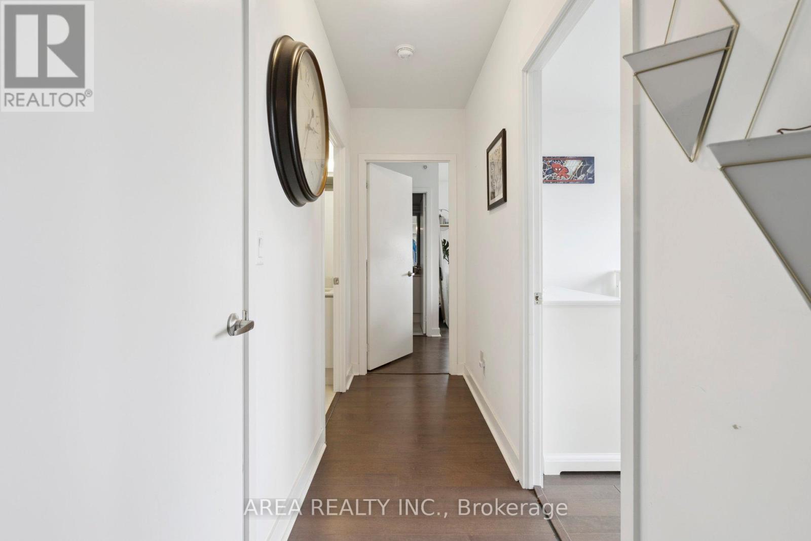 #1910 58 ORCHARD VIEW BOULEVARD - 16