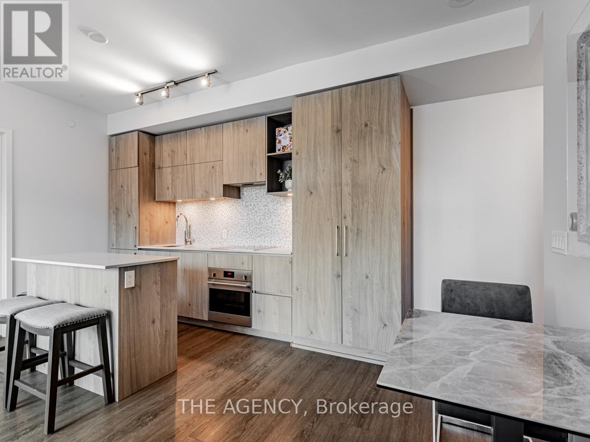 #711 1 YORKVILLE AVENUE - 5