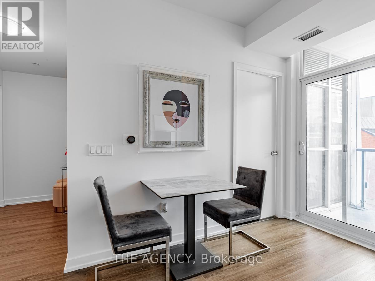 #711 1 YORKVILLE AVENUE - 8