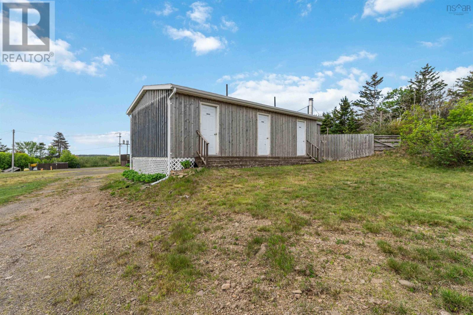 Property 22 of 49 of 50 Whale Cove Road