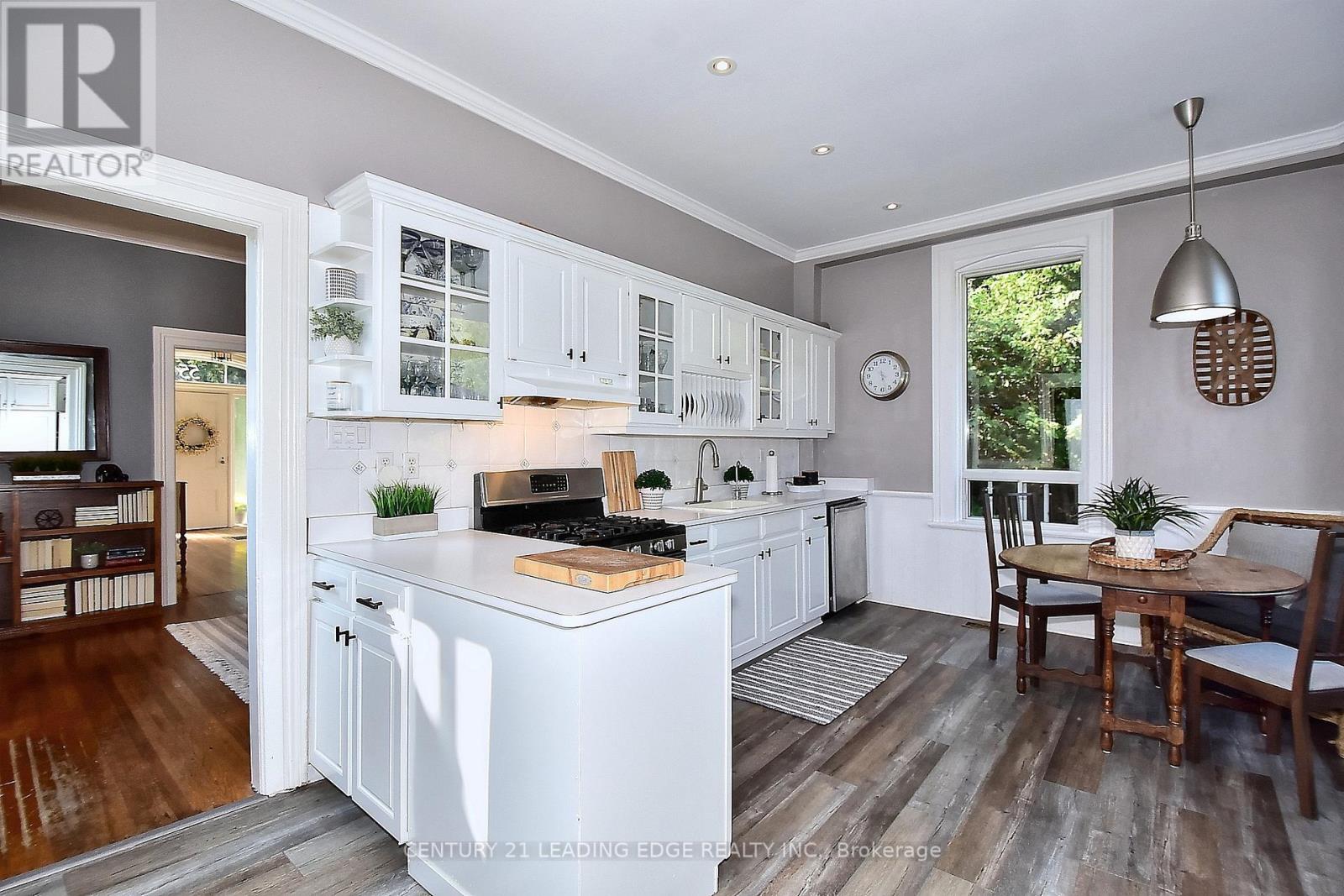 55 BROCK STREET E - 16