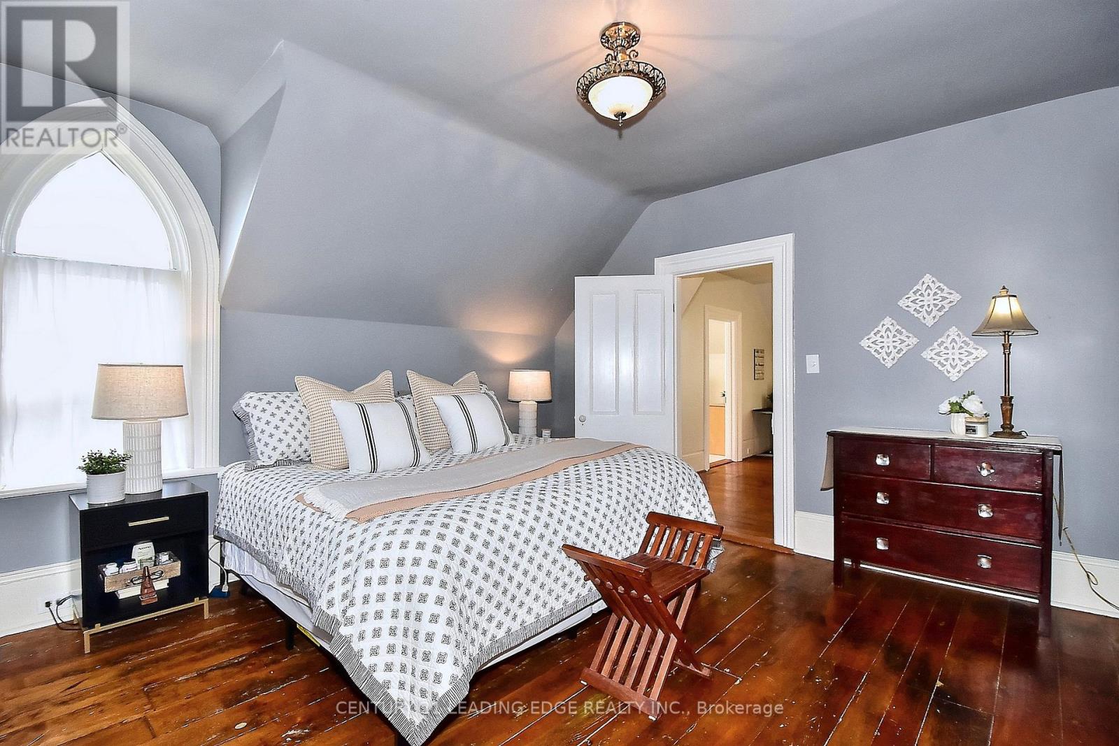 55 BROCK STREET E - 26