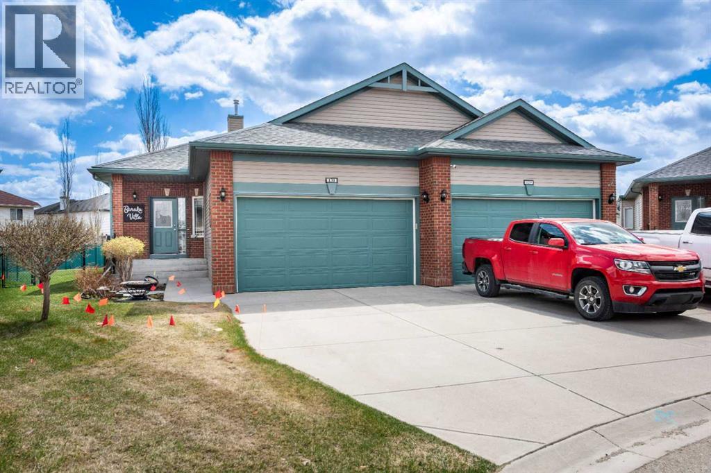 131 Invermere Close - photo 2