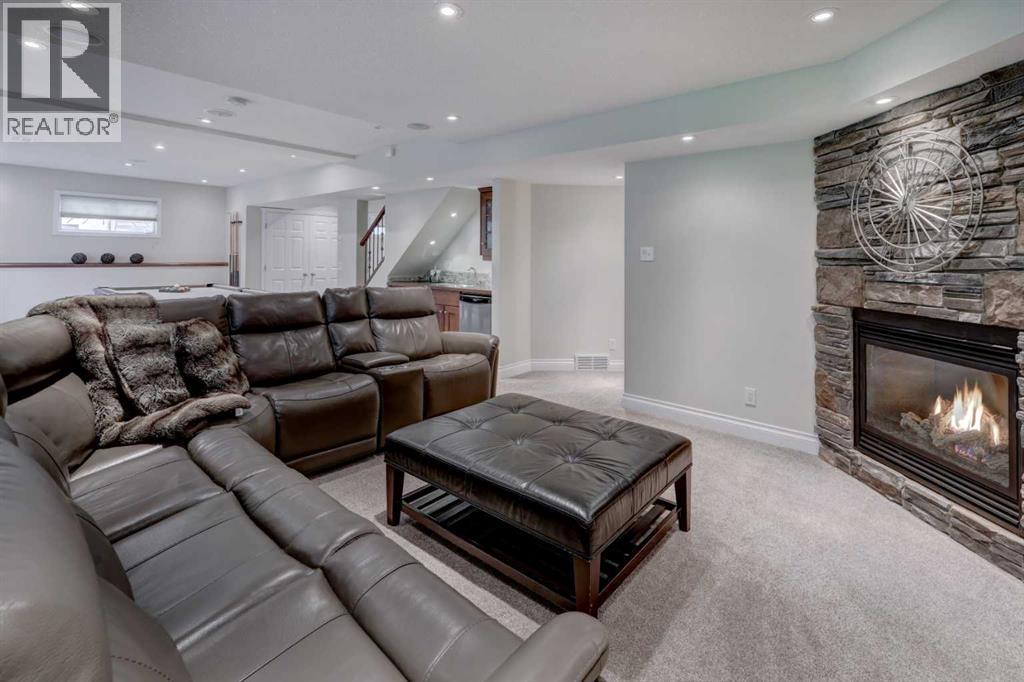 174 Mt Robson Close SE — photo 25
