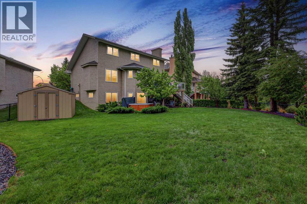 174 Mt Robson Close SE — photo 37