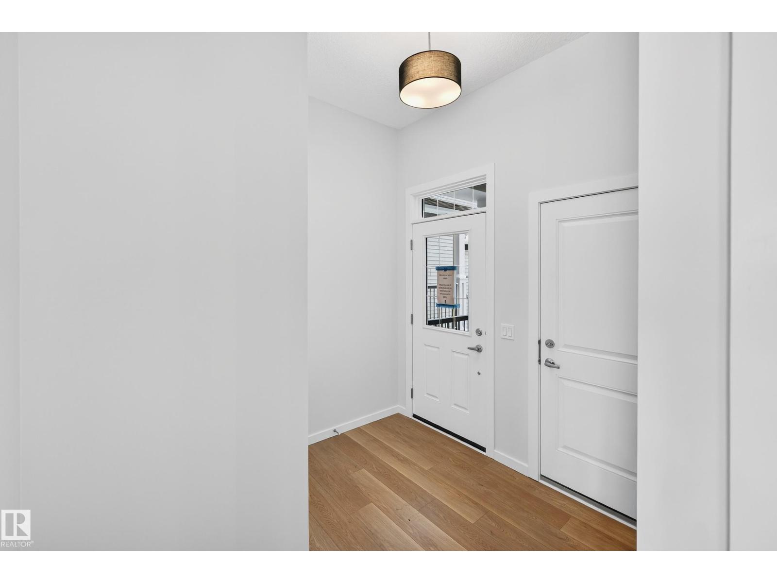 5008 72 ST — photo 15